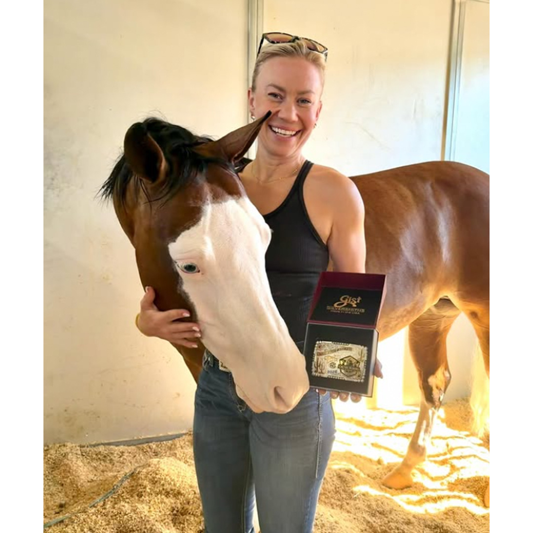 belt buckle horse at the cactus reining classic